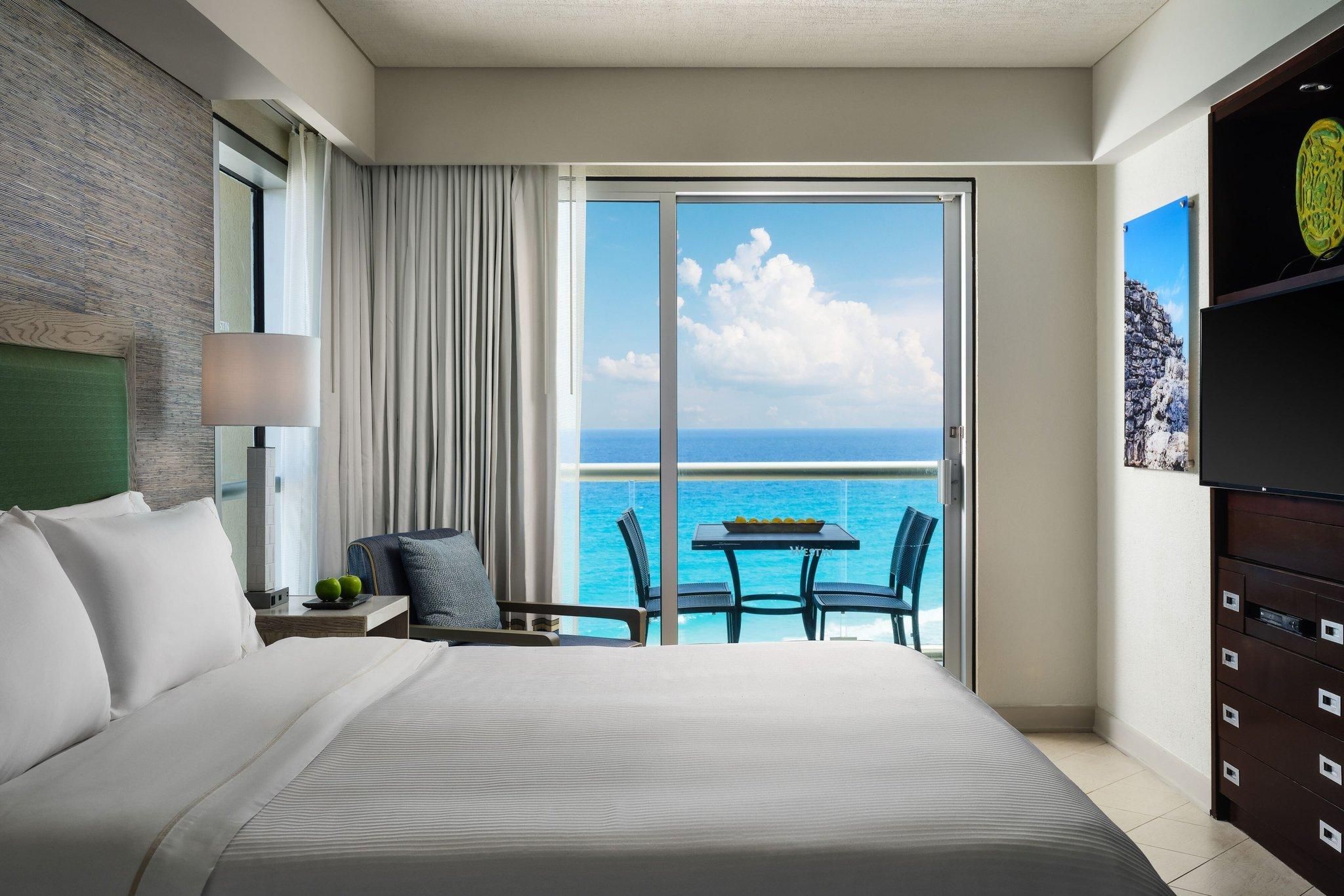 1 Bedroom Villa, 1 King, Sofa bed, Oceanfront, Balcony, Whirlpool