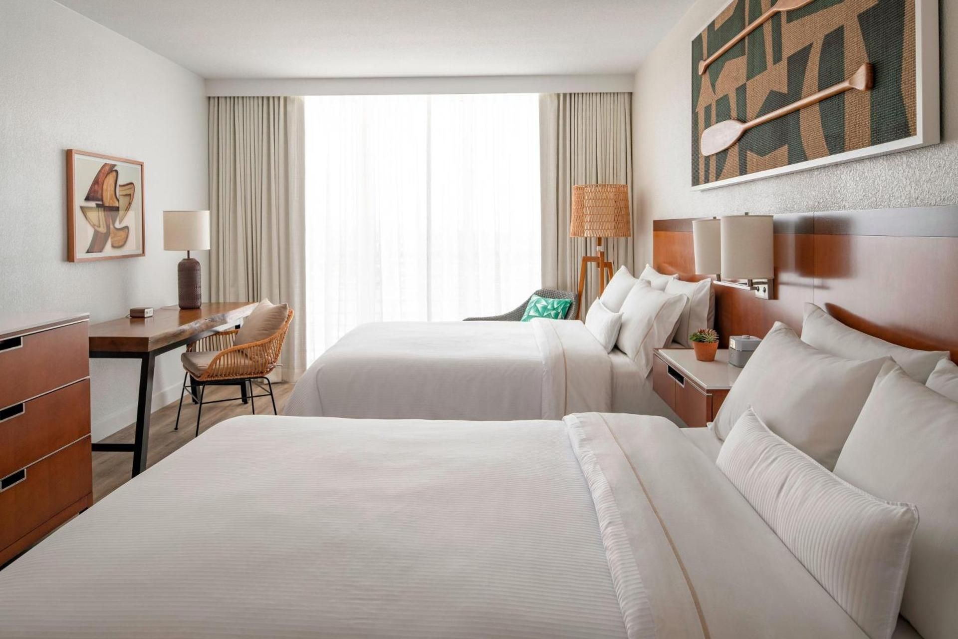 Traditional Double Room with Two Double Beds and Adapted Tub - Mobility Accessible