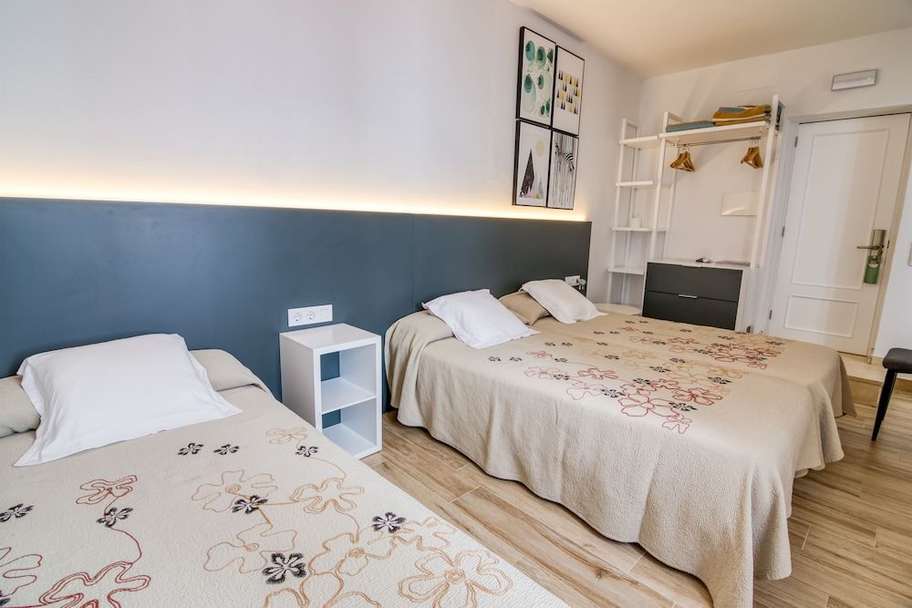 Hostal La Isla Triple Room 2