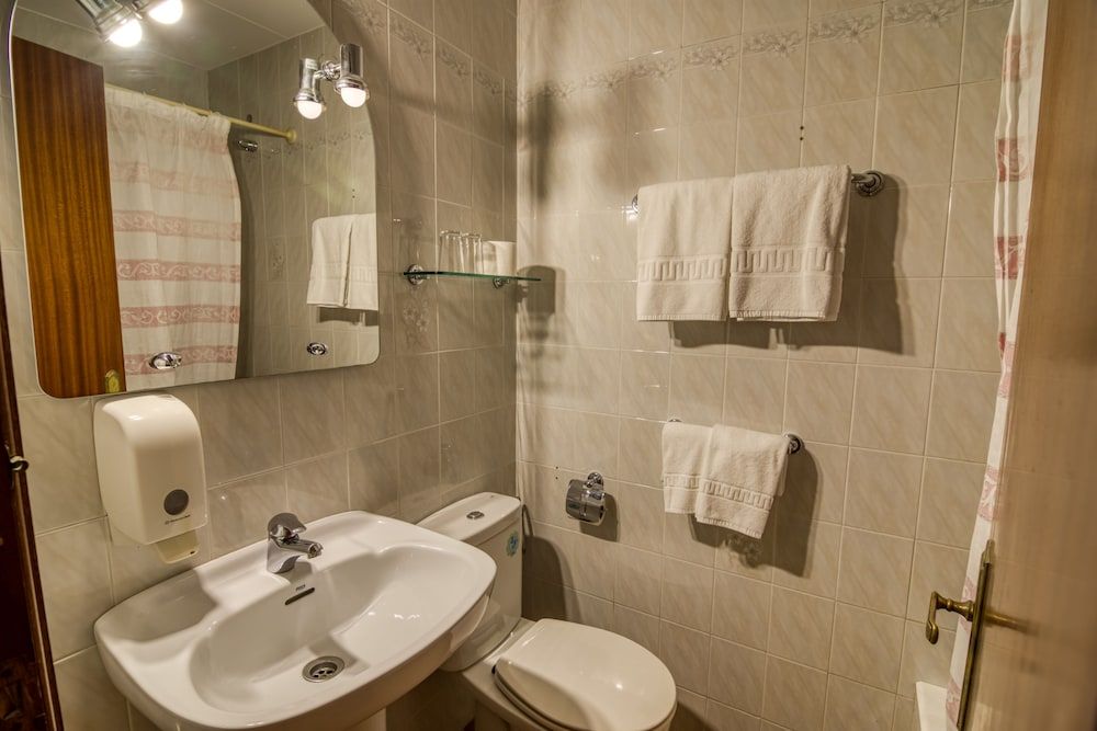 Hostal La Isla Double Room 28