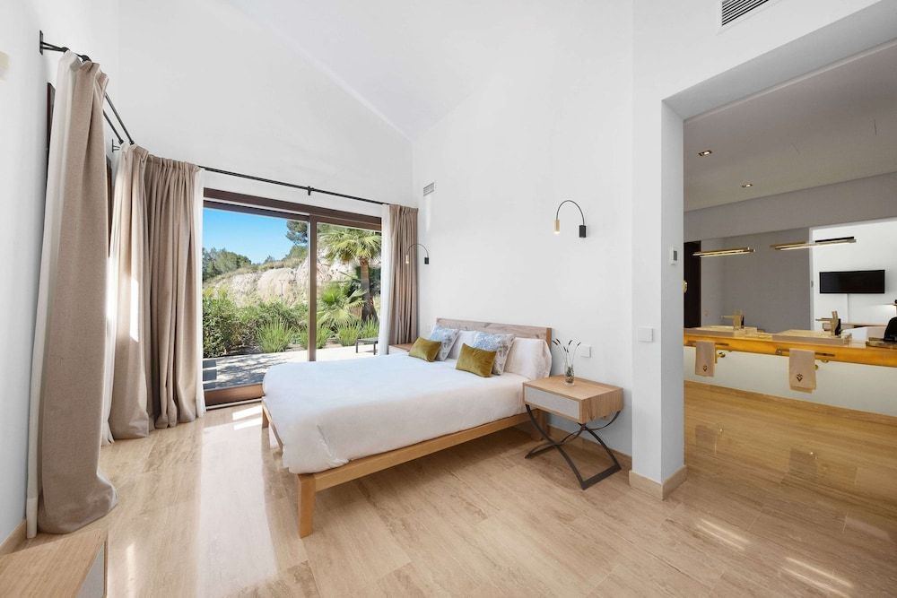 Luxury Villa (Cap Vermell)