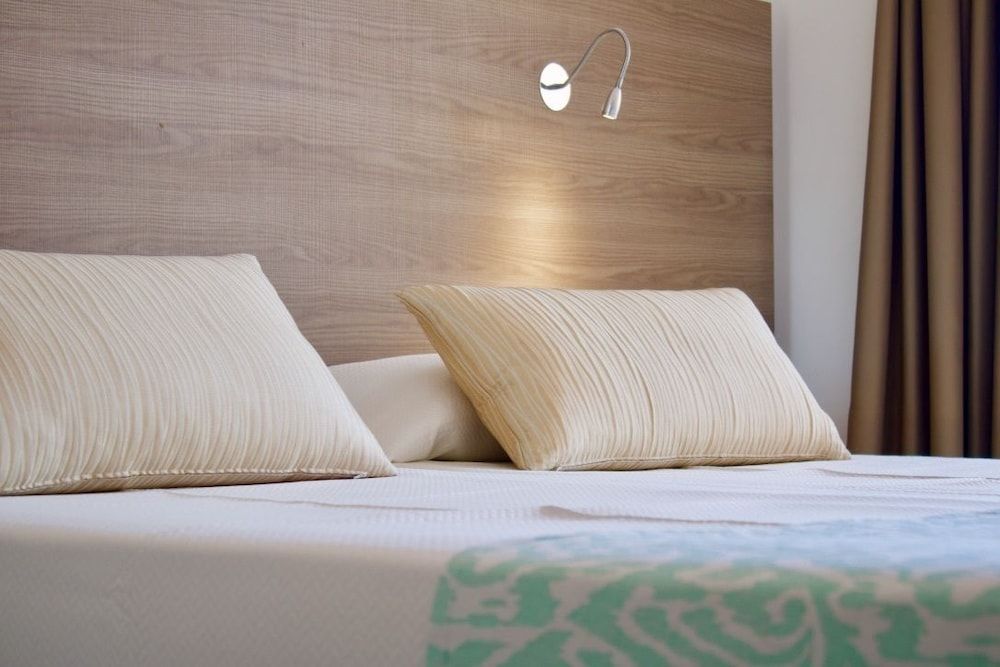 Double Room (2 adults + 1 child)