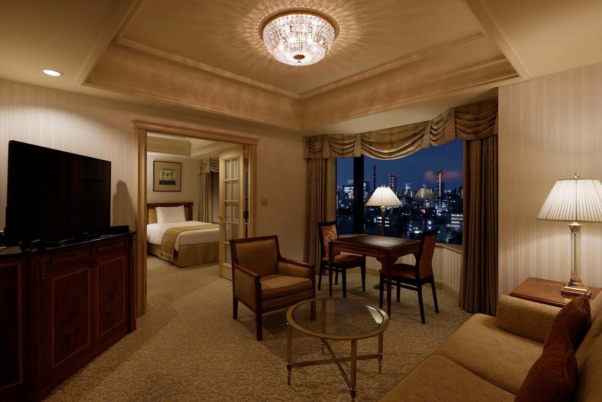 Executive Floor - Junior Suite Twin - Non-Smoking - Free access to gym & pool with breakfast