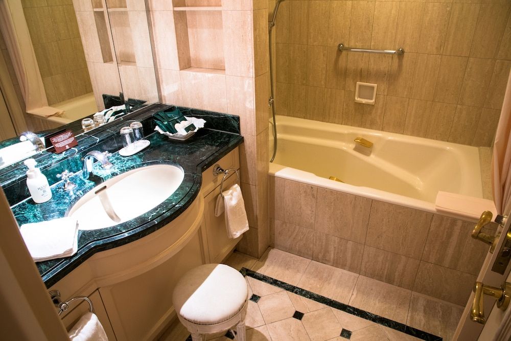 undefined RIHGA Royal Hotel Tokyo 7