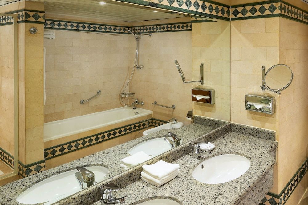 Presidential Suite, 1 King Bed, Smoking