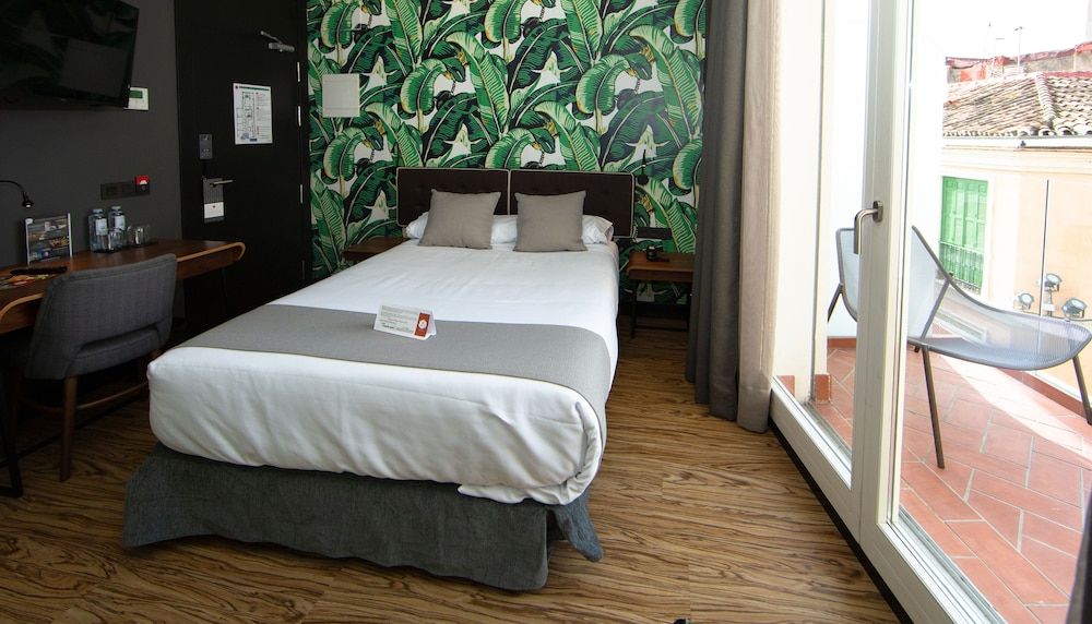 Málaga Premium Hotel Single Room, Balcony 5