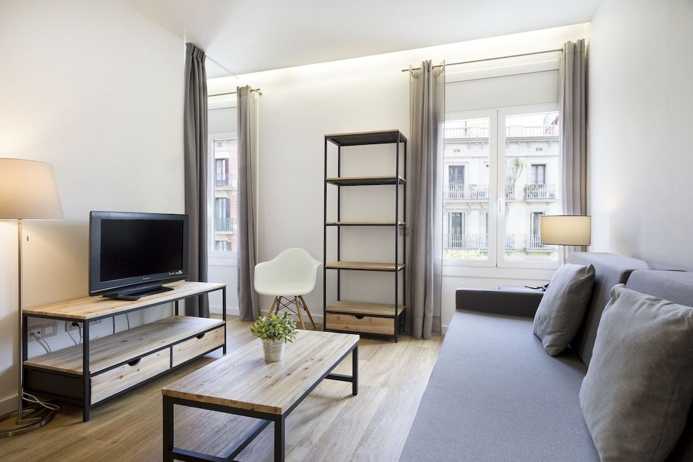 Amister Apartments Family Apartment 15