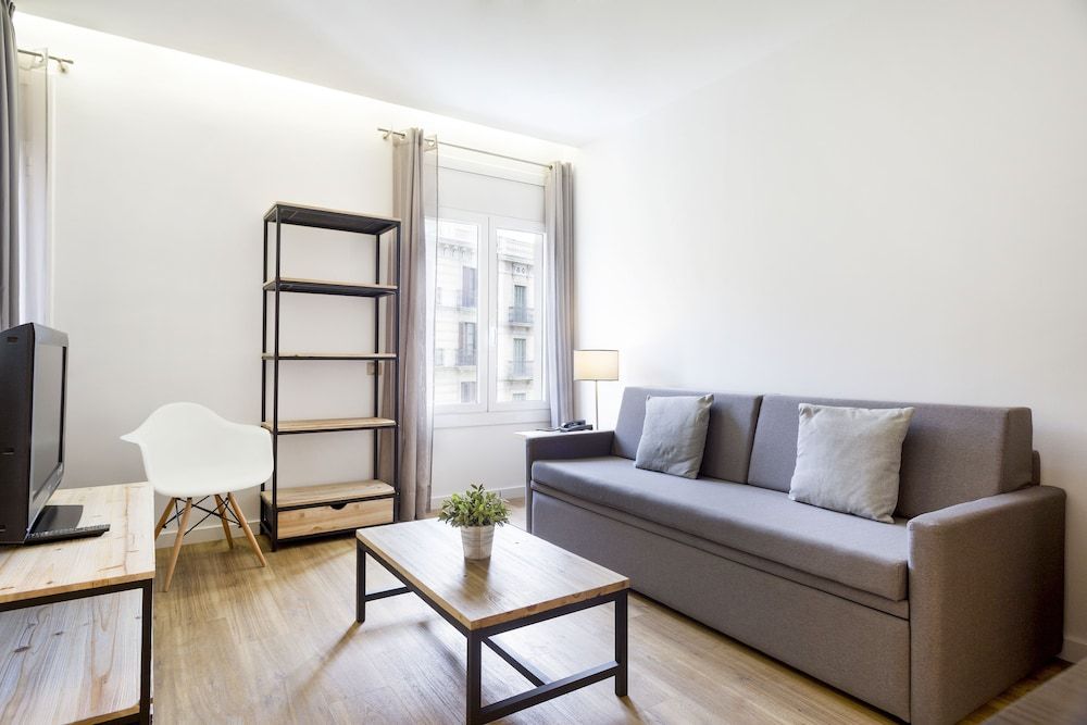 Amister Apartments Family Apartment 18