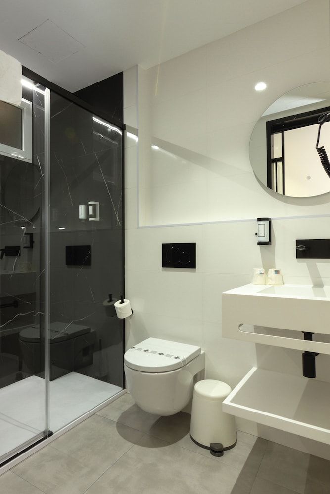 Hotel La Milagrosa Superior Double Room, Balcony, City View 15