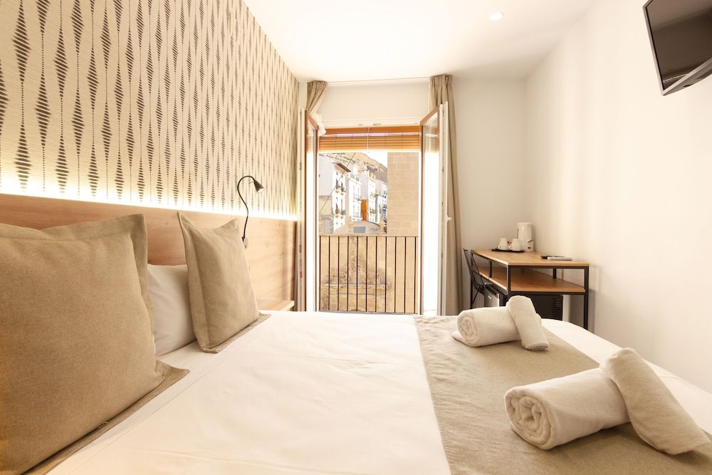 Hotel La Milagrosa Superior Double Room, Balcony, City View 5