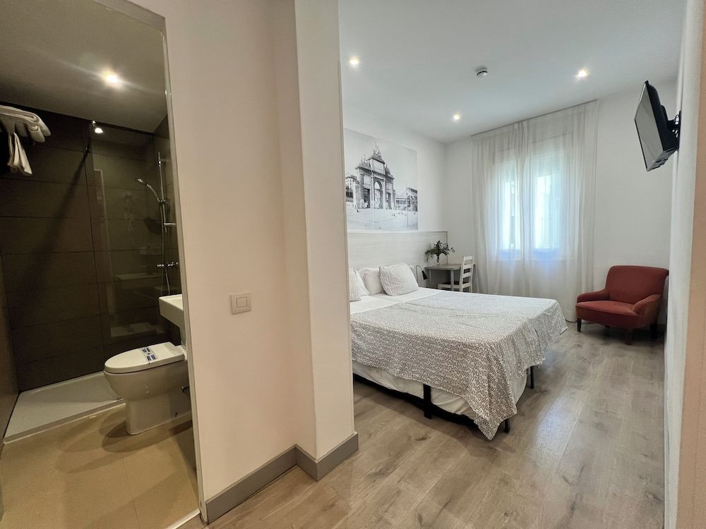 Hostal San Lorenzo Double Room 3