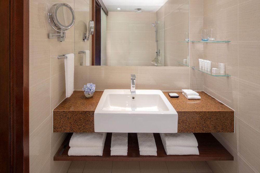 Radisson Hotel Brunei Darussalam Superior Room 10