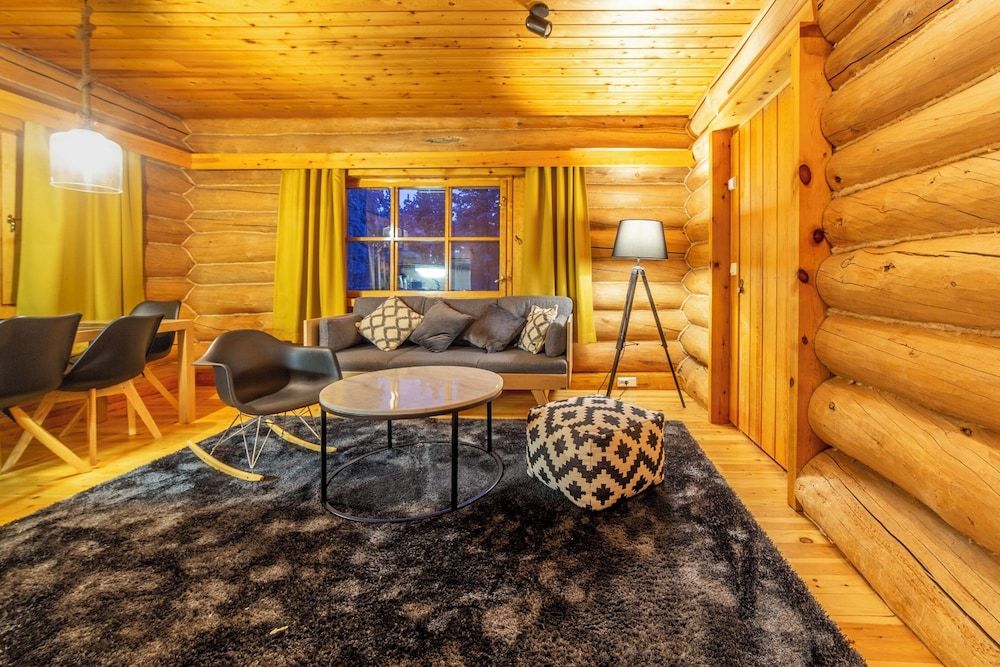 Kuukkeli Log Houses Aurora Resort One-Bedroom Apartment -73- Outa 3