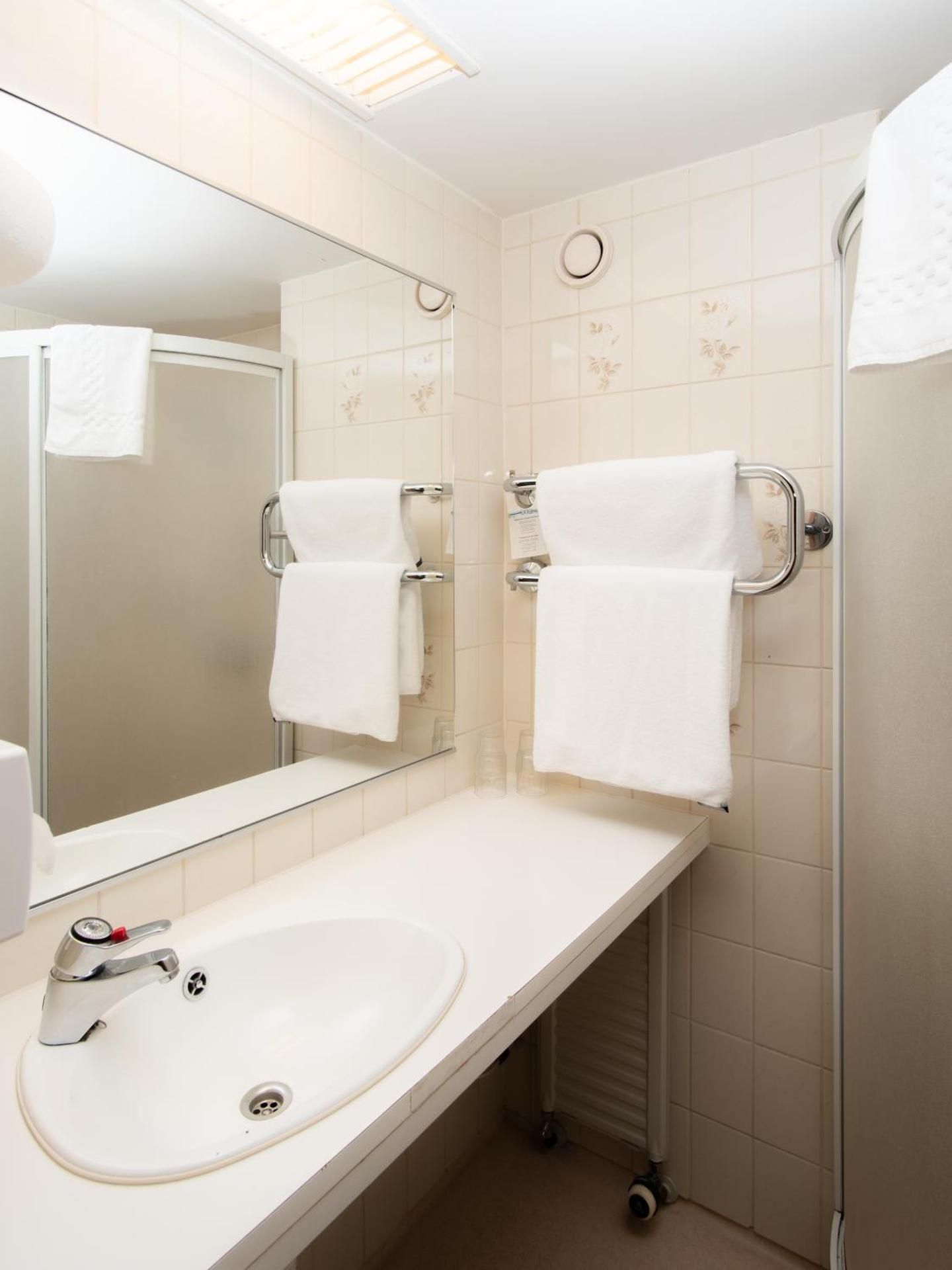 Economy Twin Room