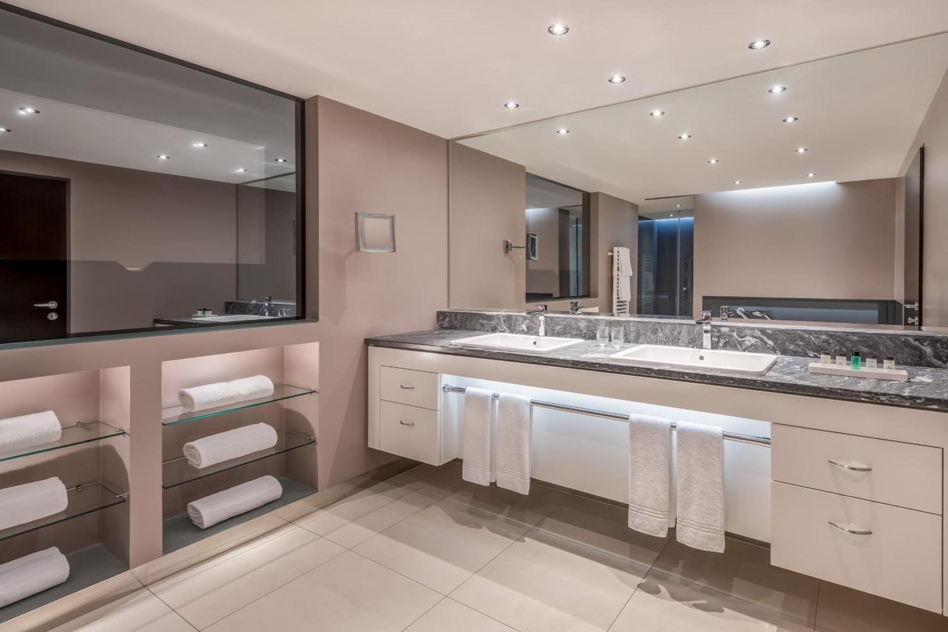 undefined Sheraton Grand Salzburg 9