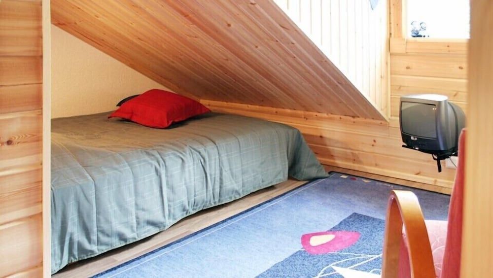 Superior Apartment 1, Sauna (Pets allowed - Bed Linens Available for Extra Cost)