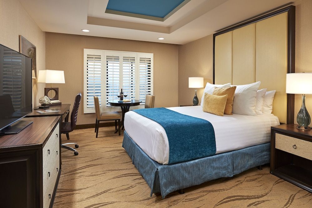 undefined Empress Hotel of La Jolla 5
