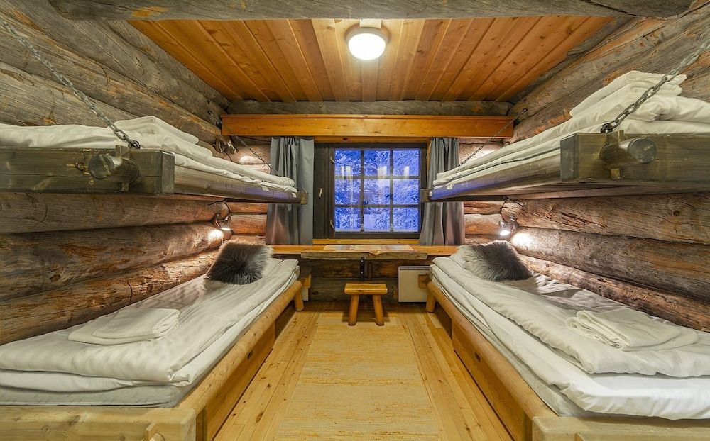 Kuukkeli Log Houses Porakka Inn Economy Quadruple Room, Multiple Beds, Non Smoking, Shared Bathroom