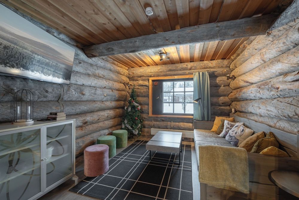 Kuukkeli Log Houses Porakka Inn Economy Twin Room, 2 Twin Beds, Non Smoking, Shared Bathroom 3