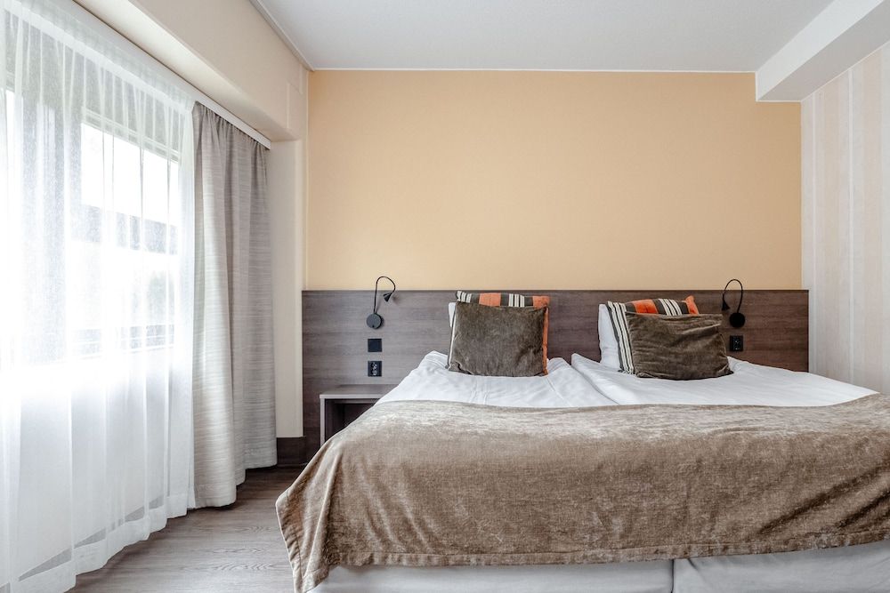 Holiday Club Turun Caribia Family Room, 1 King Bed with Sofa bed 3