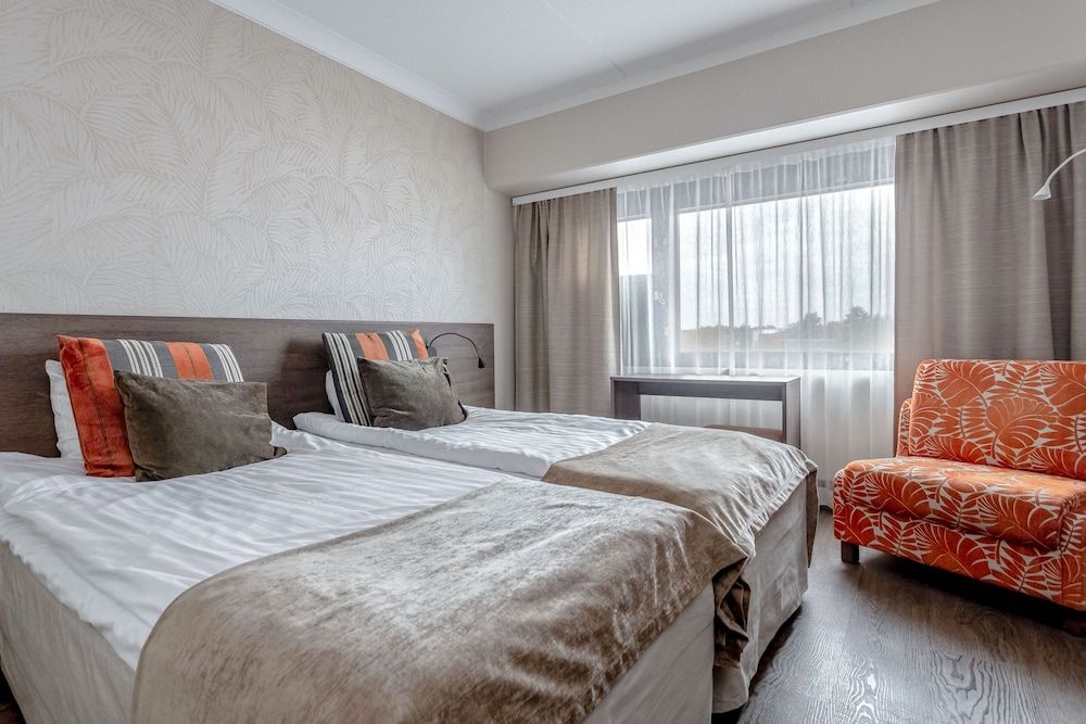 Holiday Club Turun Caribia Standard Twin Room 2