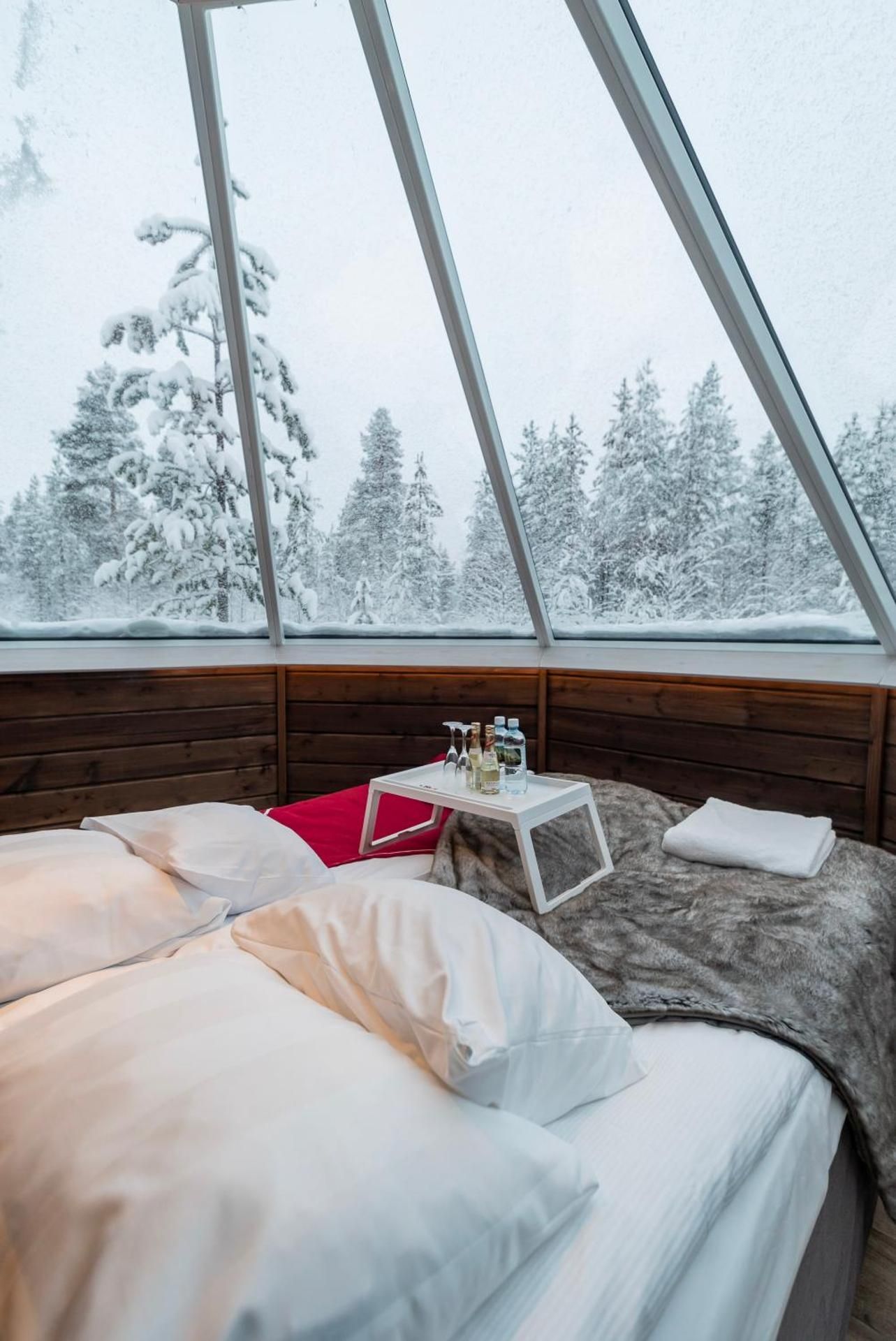 Aurora Cabin