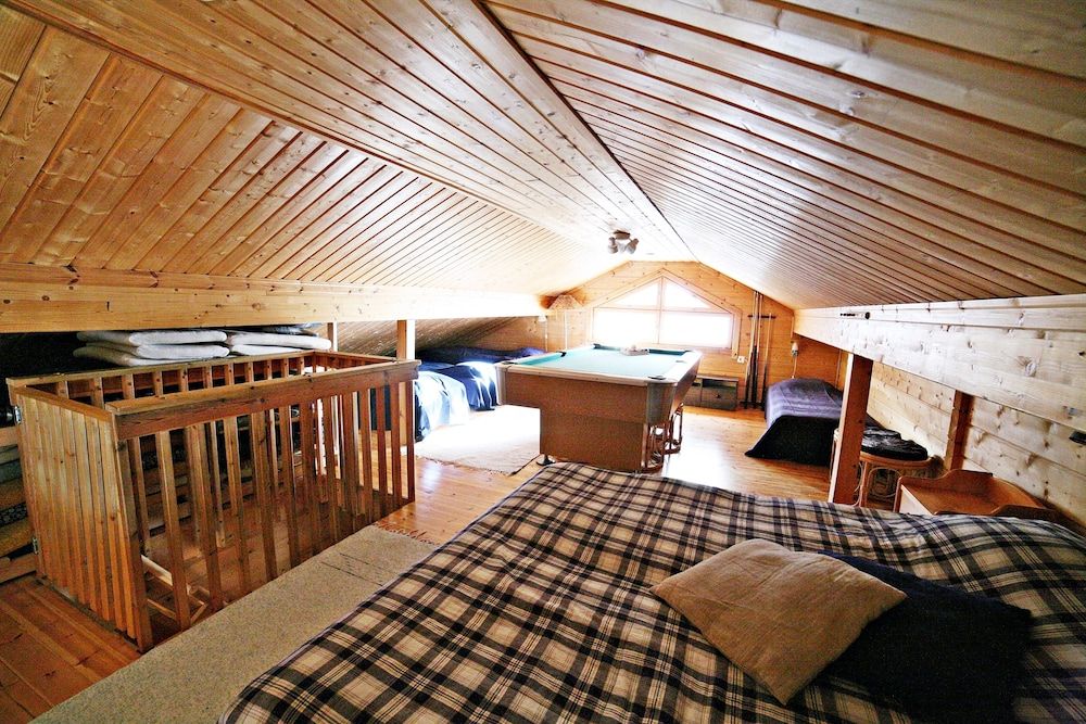 Villa Struka Villa, 4 Bedrooms, Sauna, River View 2