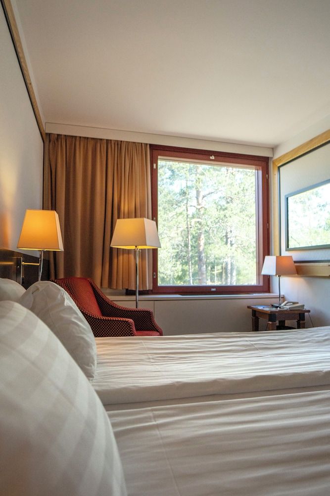 Hotelli Korpilampi Comfort Twin Room 9