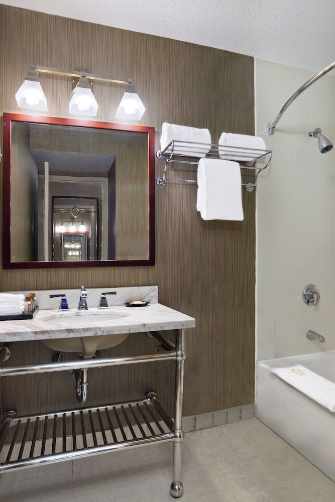 undefined Sheraton Philadelphia University City Hotel 7