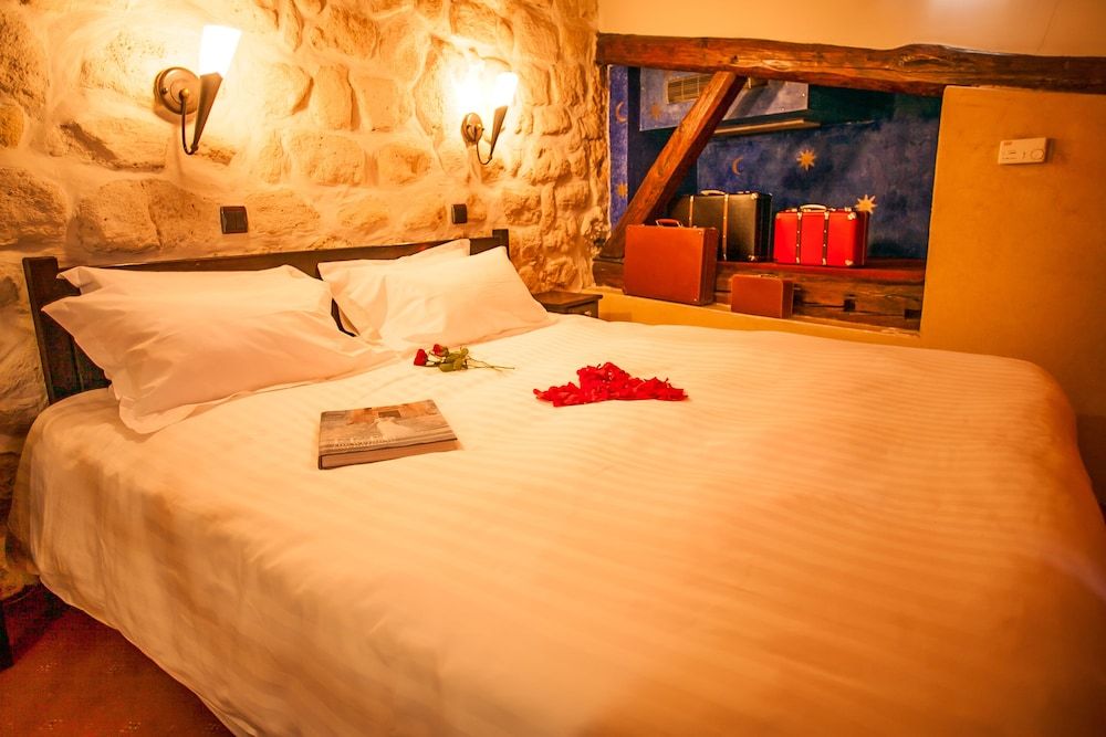 undefined Hotel Europe Saint Severin Paris 10