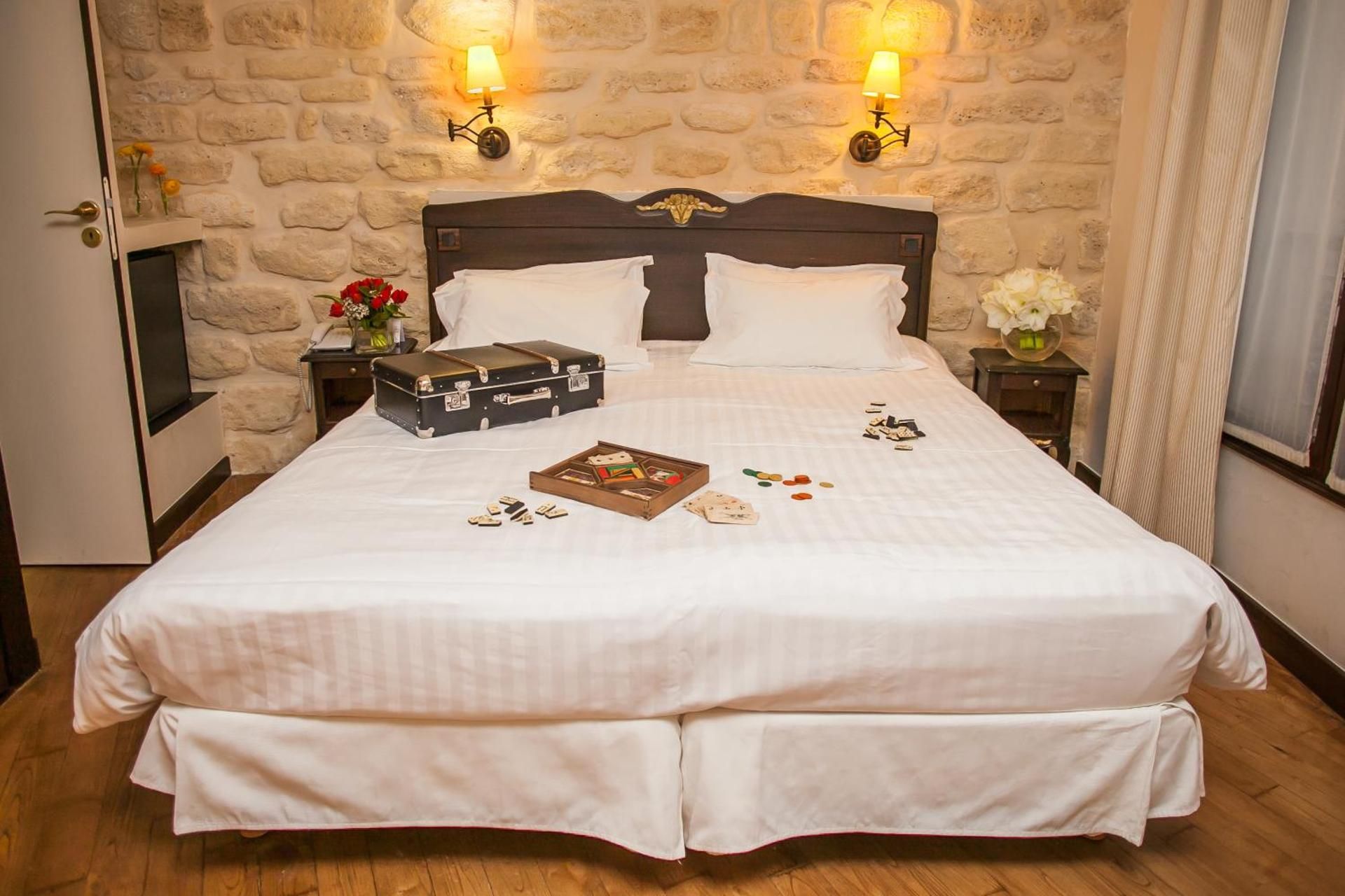 undefined Hotel Europe Saint Severin Paris 8