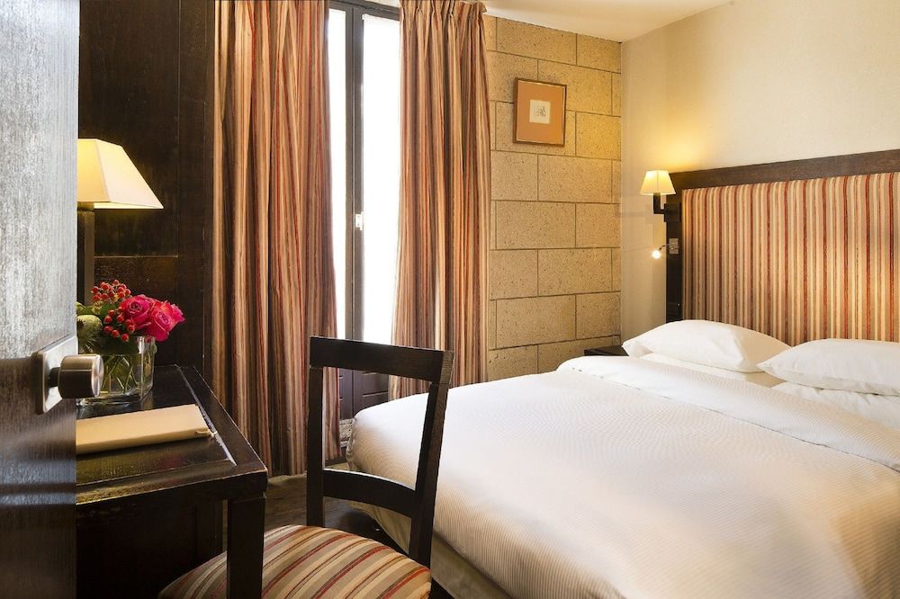 Hotel Europe Saint Severin Paris Double Room 2