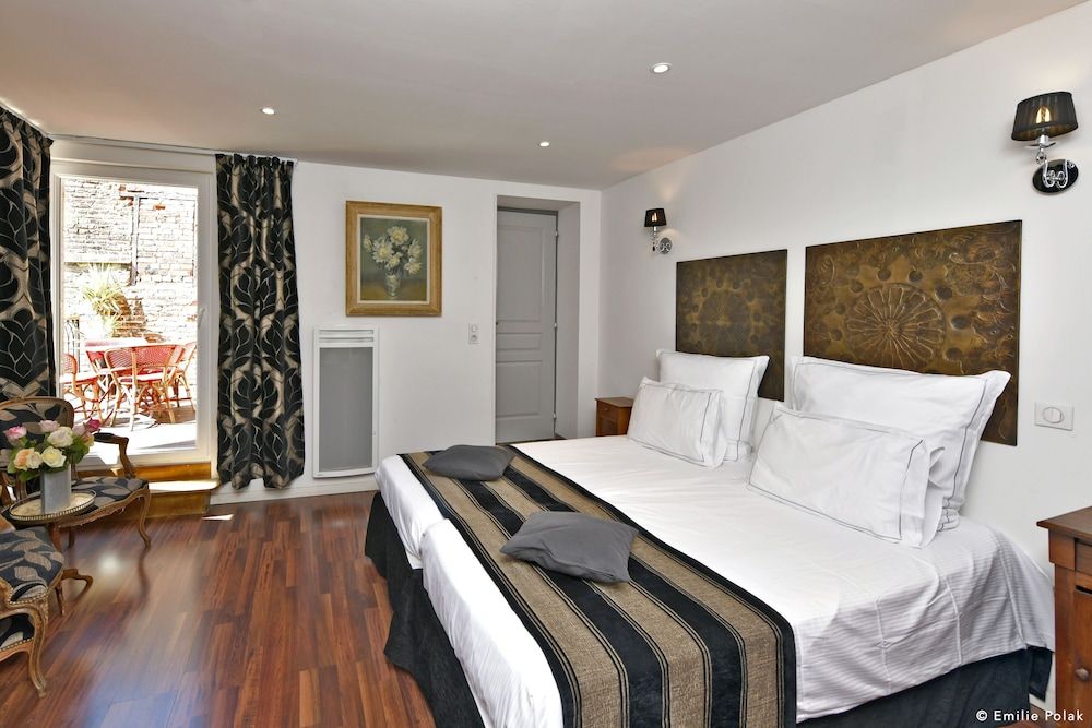Suite, Ensuite (Suite Charme)