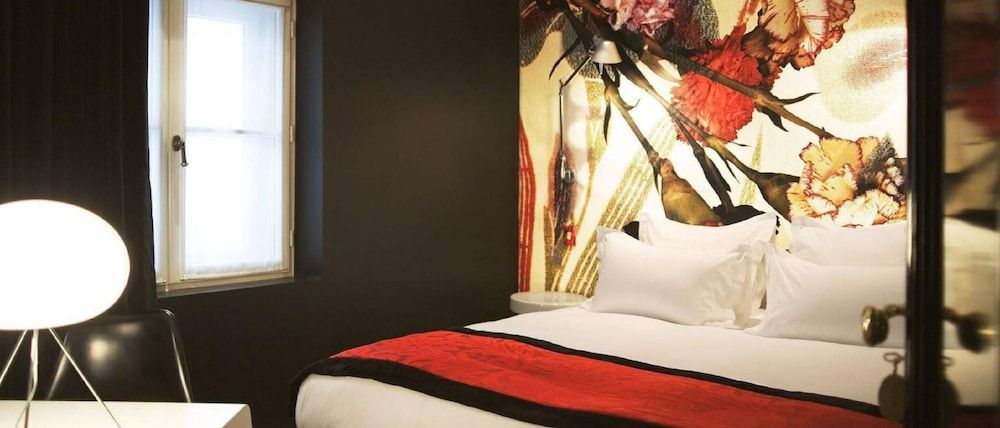 Hôtel du Petit Moulin, Haute Couture hotel by Lacroix Comfort Room 2