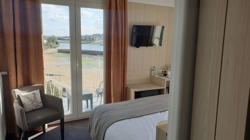 Superior Room, 1 Queen Bed, Balcony, Sea View