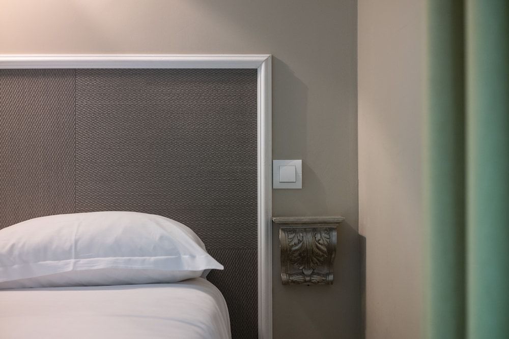 Sud Hotel Triple Room 4