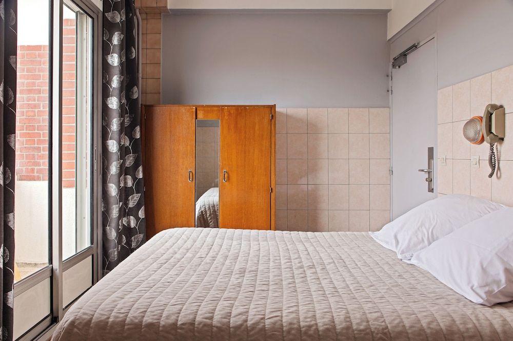 undefined Hôtel de la Comète 2