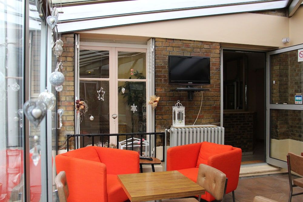 undefined Hôtel de la Comète 4