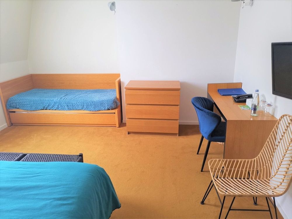 Hotel de la Vallee Family Quadruple Room