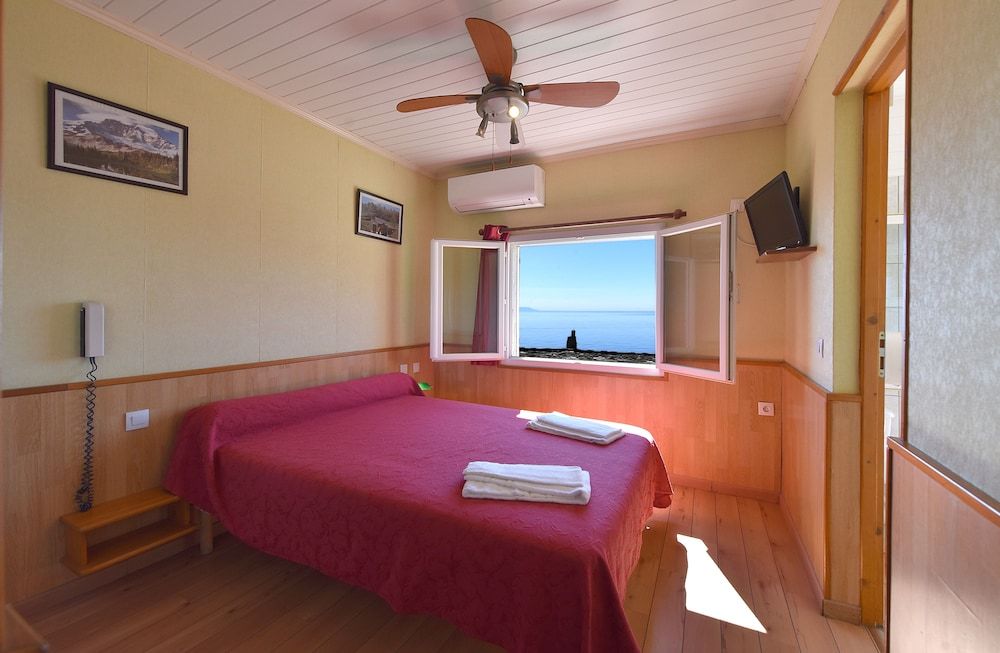 Superior Double Room, Private Bathroom