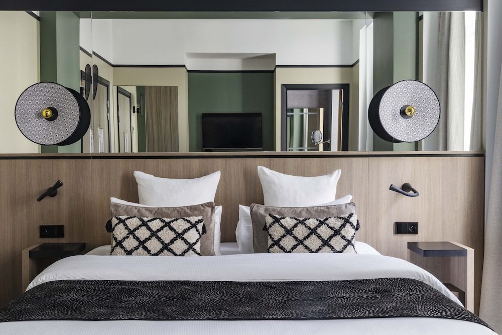 Executive Room