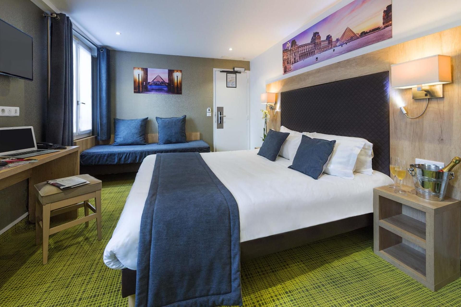 undefined Hotel Eugenie 7