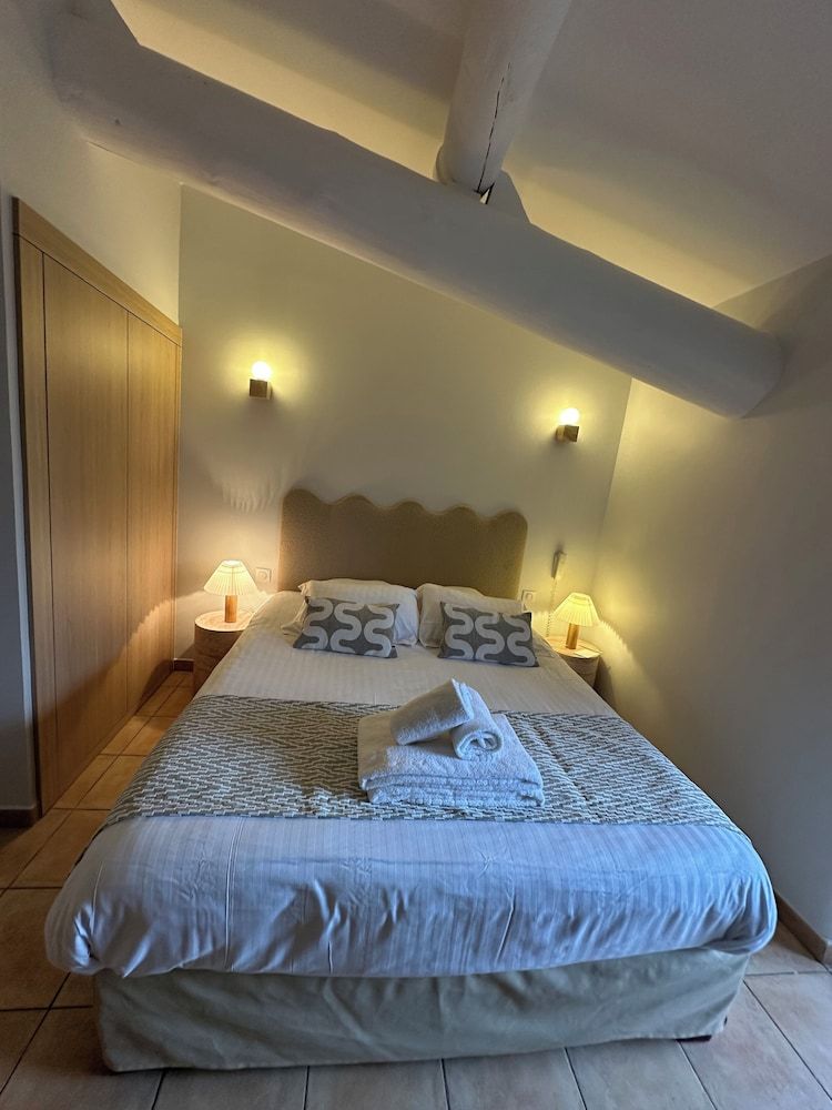 Classic Double Room, 1 Queen Bed, Terrace, Ground Floor