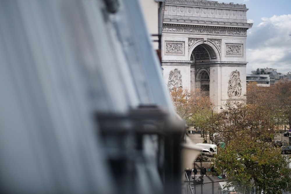 Stella Deluxe Double Room 4