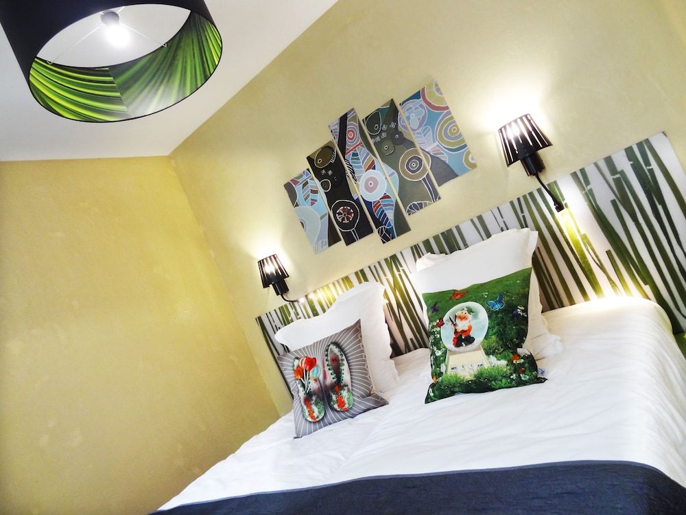 undefined Hotel le Pavillon 5