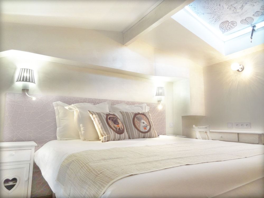 undefined Hotel le Pavillon 9