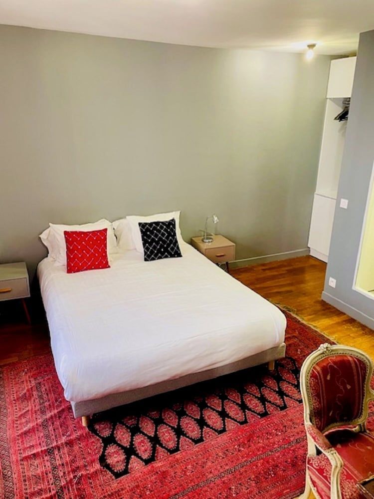 Hotel le Pavillon Standard Apartment, Tower 4