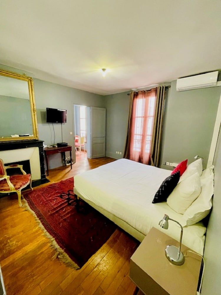 Hotel le Pavillon Standard Apartment, Tower 3