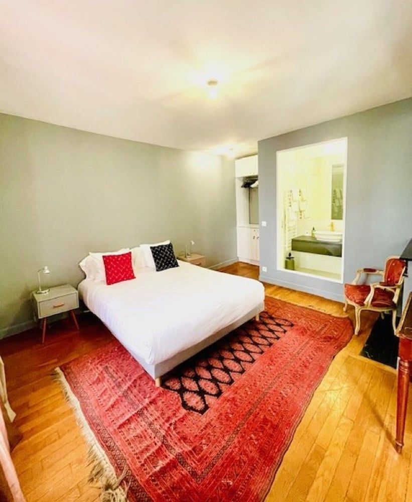 Hotel le Pavillon Standard Apartment, Tower 2