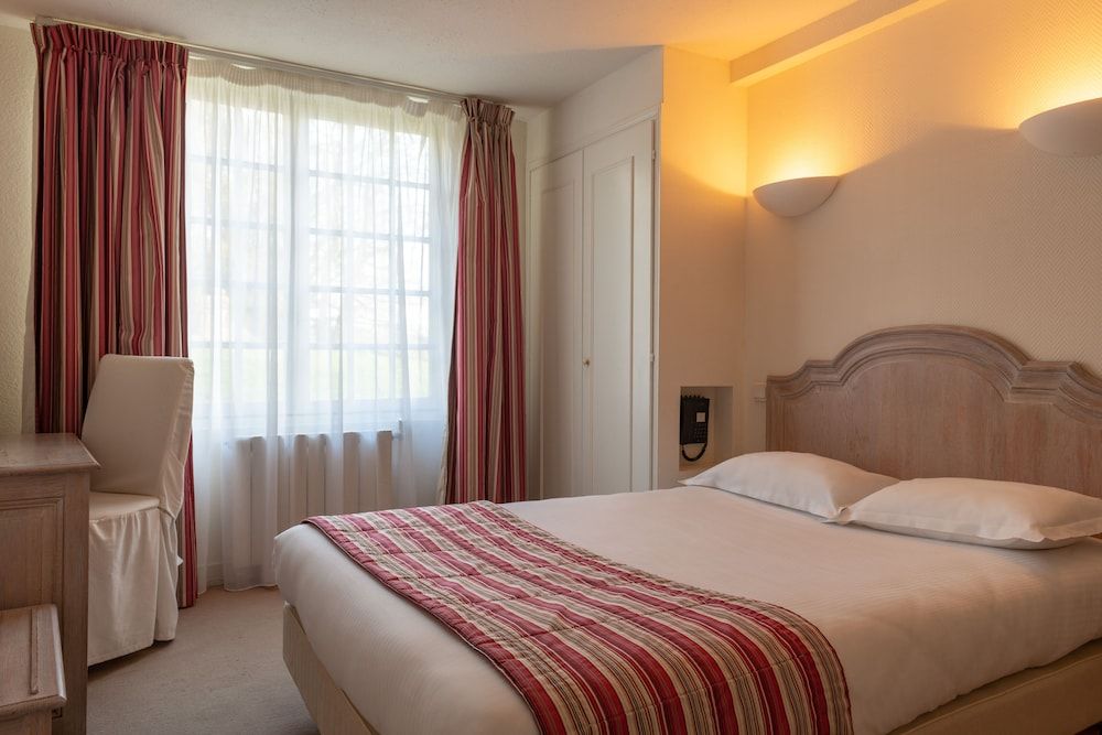 Château de Périgny, The Originals Relais Comfort Room